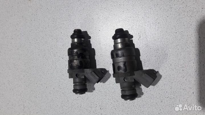Форсунки топливные Audi A6 C5 2.8 л