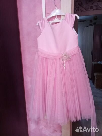 Платье праздничное