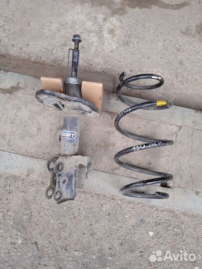 Стойка передняя