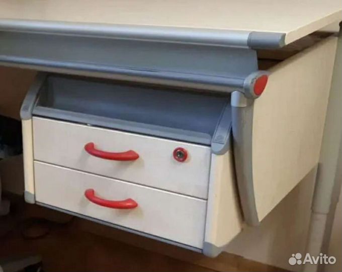 Комплект ручек и накладок стол Moll