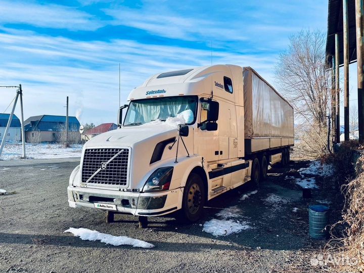 Шасси Volvo VNL 670, 2003