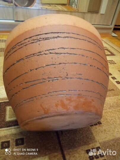 Глиняный горшок