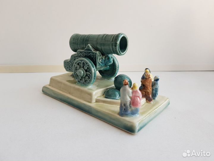 Статуэтки Царь-Колокол,Цирковой мишка зик Конаково