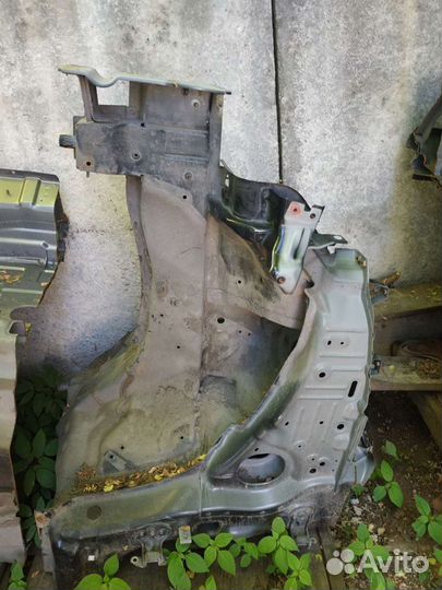 Четверть лонжерон брызговик левый Актион Нью