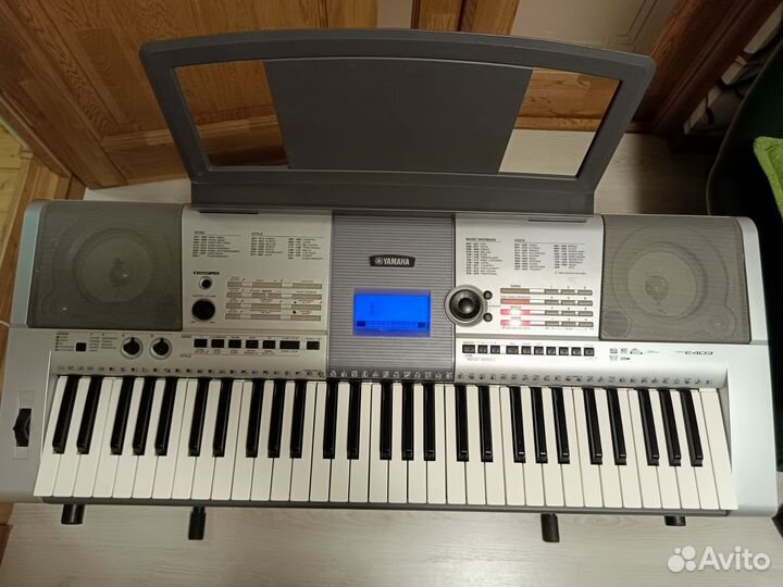 Синтезатор Yamaha psr e403