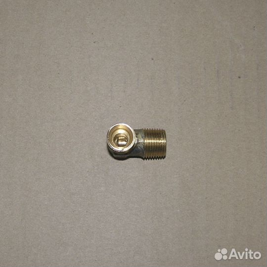 Угольник кг3/8'*М16*1,5 ввертный трубка д.10 балло