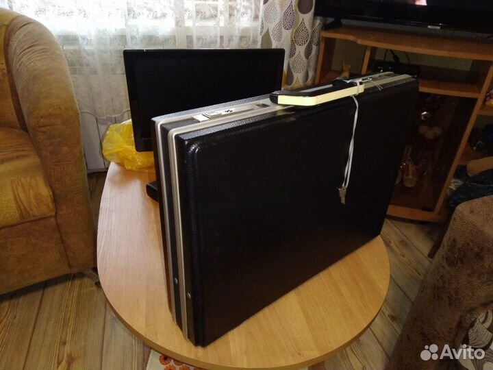 Кейс дипломат