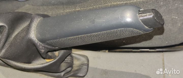 Кнопка ручника Ford Focus 2 (номер 1447426)