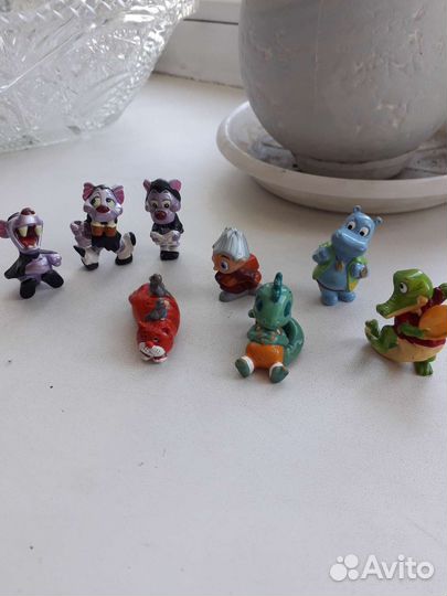 Игрушки киндер сурприз