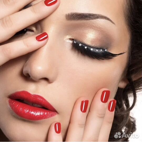 Парикмахер женский зал/универсал выход 2000