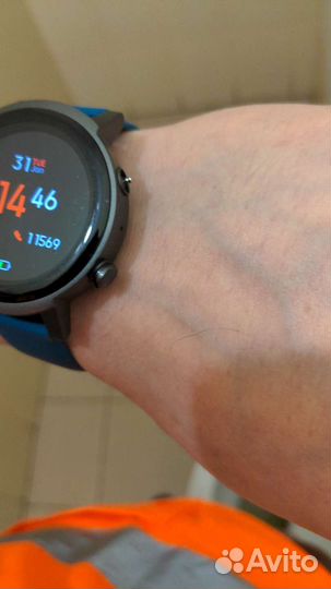 Смарт часы ticwatch e3