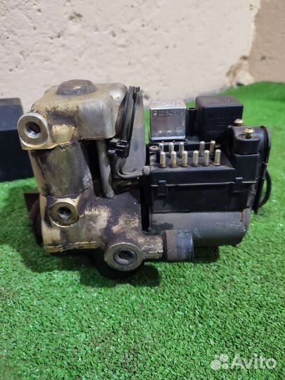 Блок ABS Mercedes w124