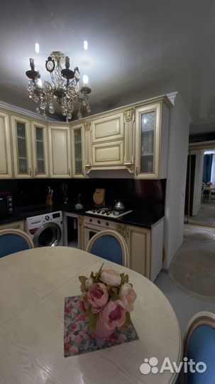 Кухонный гарнитур угловой