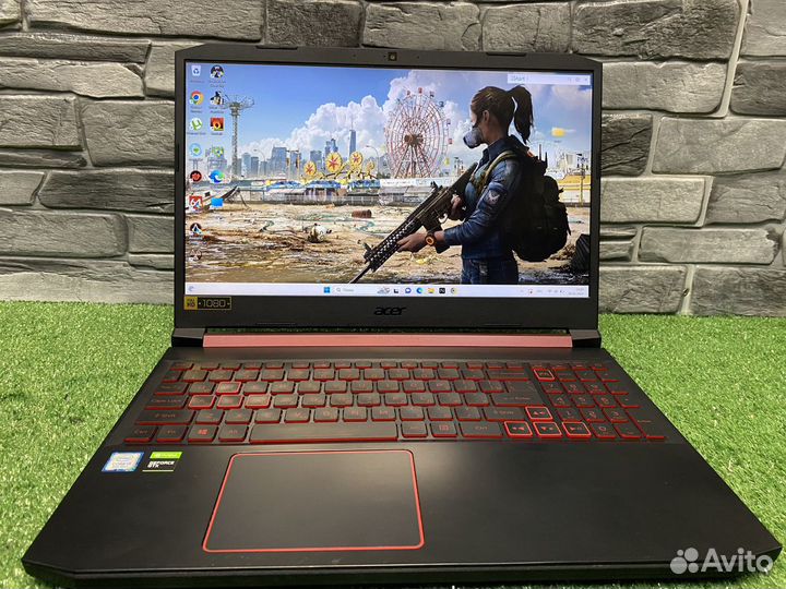 Acer Nitro/GTX1050/i5-8300/8GB