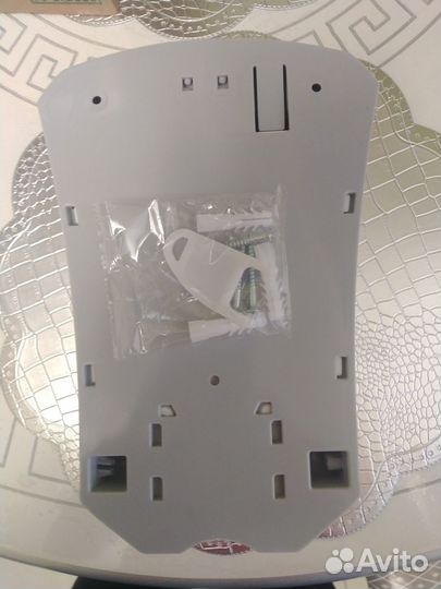 Диспенсер для мыла Vialli новый