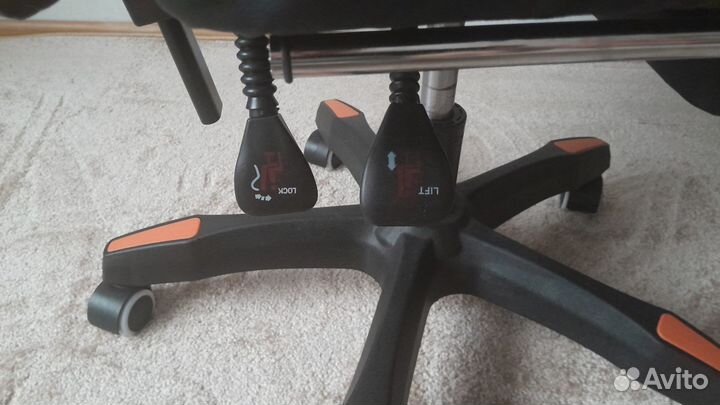 Кресло игровое компьютерное Royal