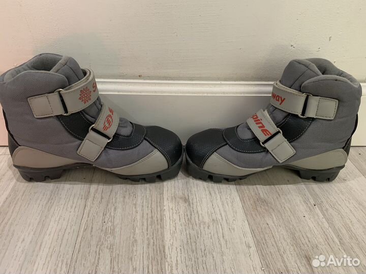 Лыжные ботинки детские