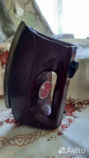 Паровой утюг и просто утюг