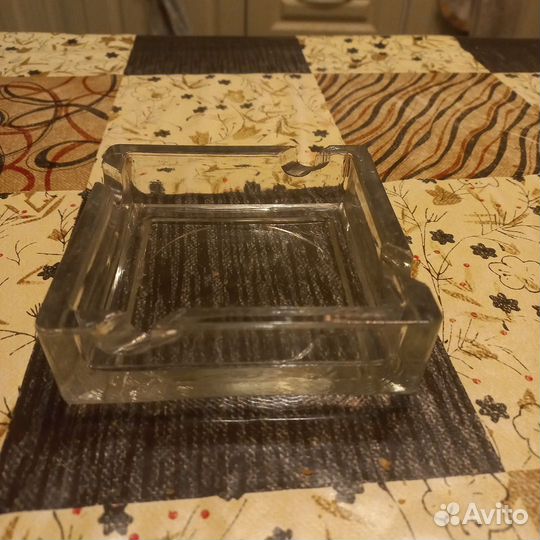 Пепельница стеклянная