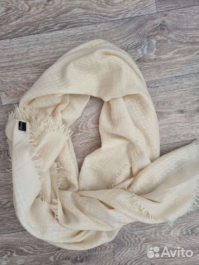 Шарфы и палантины