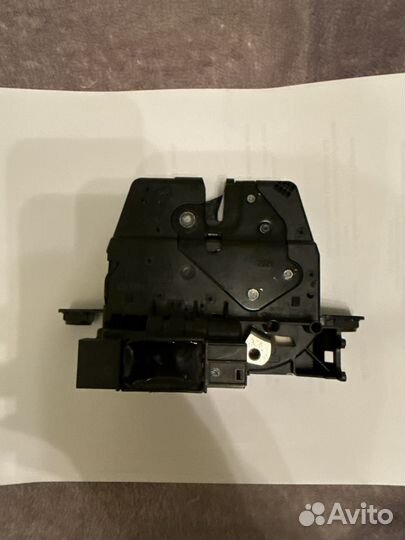 Замок крышки бакажника bmw оргинал