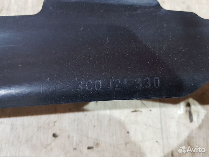 Воздуховод верхний volkswagen passat b6