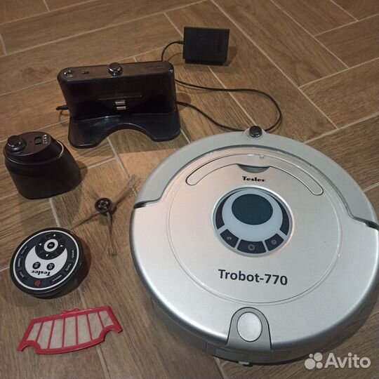 Робот пылесос