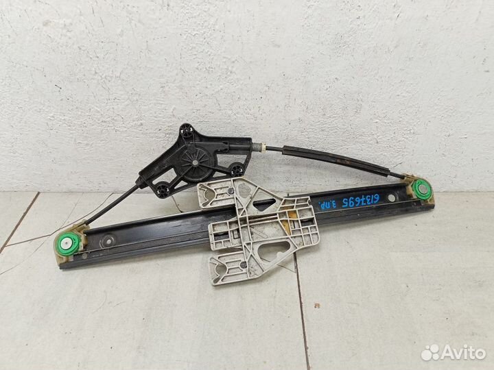 Стеклоподъемник электрический задний правый