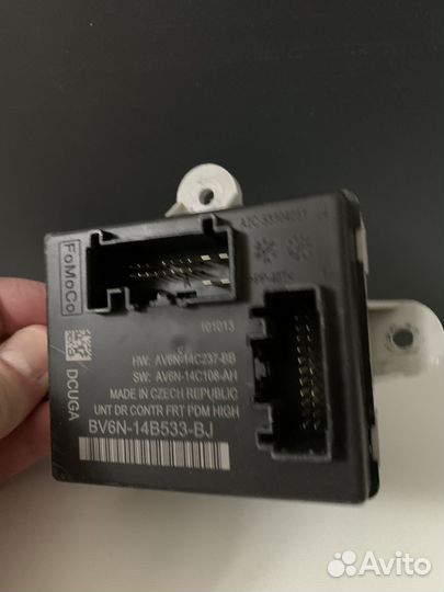 Блок комфорта правый Ford Focus 3 BV6N14B533BJ