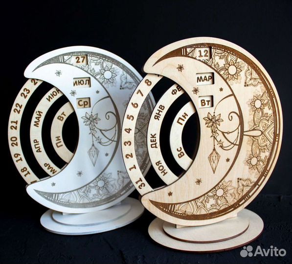 Вечный календарь из дерева