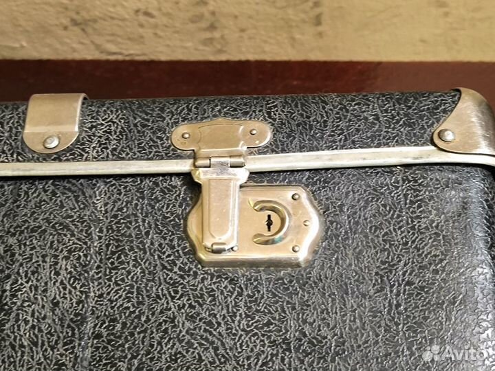 Топовый чемодан СССР (Лабутеновый пкр), большой