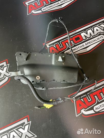 Подушка в сиденье правая Volkswagen Touareg 7L