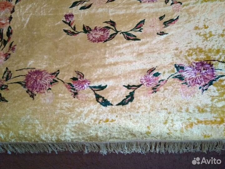 Плюшевая скатерть, покрывало