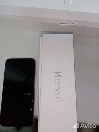 Телефон iPhone 6