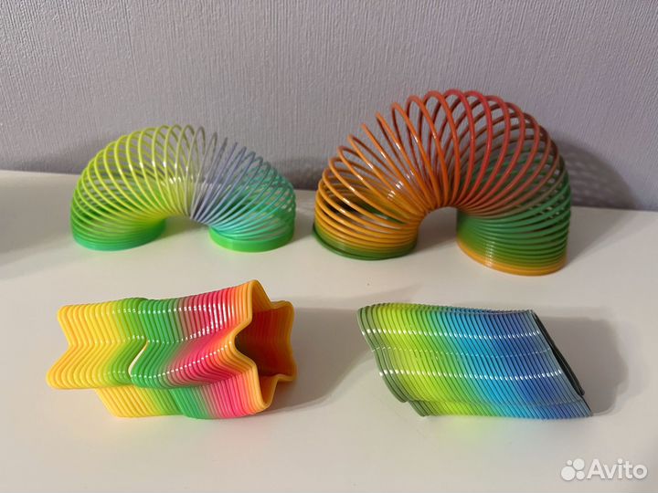 Радужные игрушки пружинки 4 шт