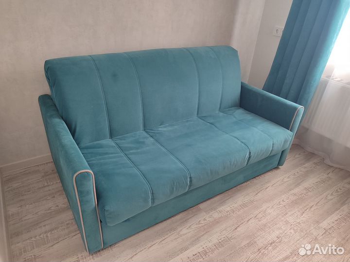 Диван прямой раскладной бу