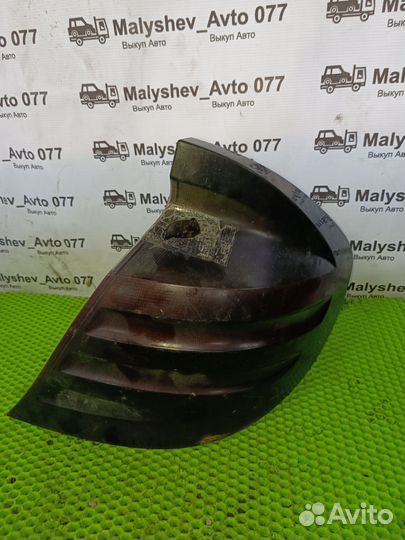 Фонарь задний правый Mercedes Benz c class w203