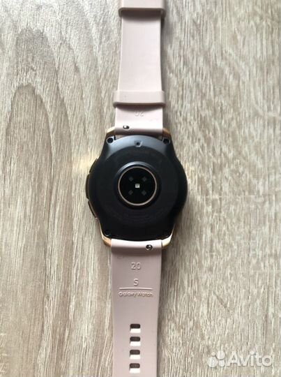 Часы Samsung Galaxy Watch 42mm