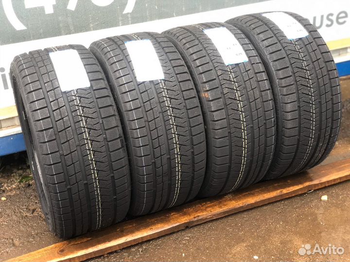 Triangle PL02 315/35 R20 110V