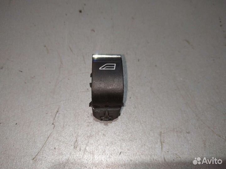 Кнопка 1861098 Форд Фокус 3 Фиеста 6 Куга 2