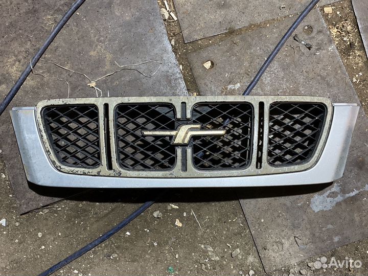 Решетка радиатора Subaru forester sf