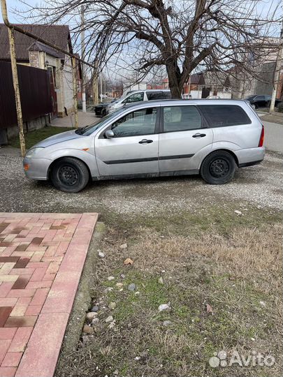 Ford Focus 2.0 МТ, 2000, 200 000 км