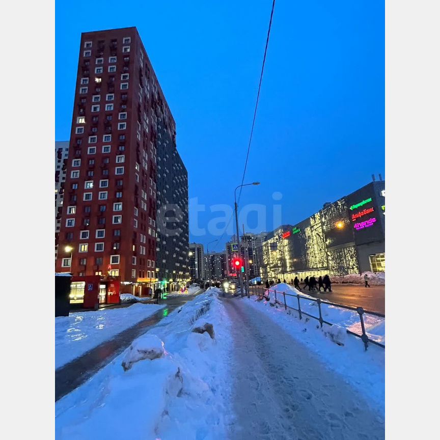 2-к. квартира, 68,5 м², 8/33 эт.