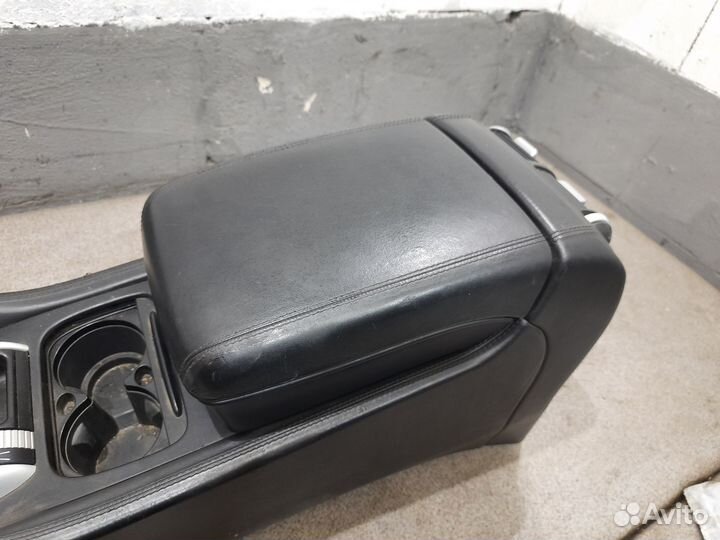 Черный подлокотник в сборе для Porsche Cayenne S