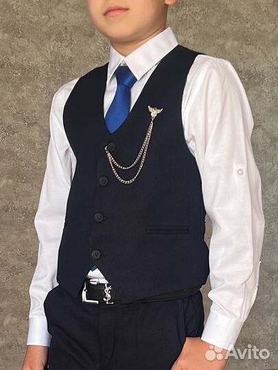 Школьный костюм