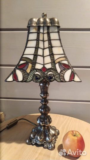 Старинная лампа в стиле Тиффани