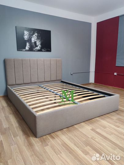Кровать двухспальная