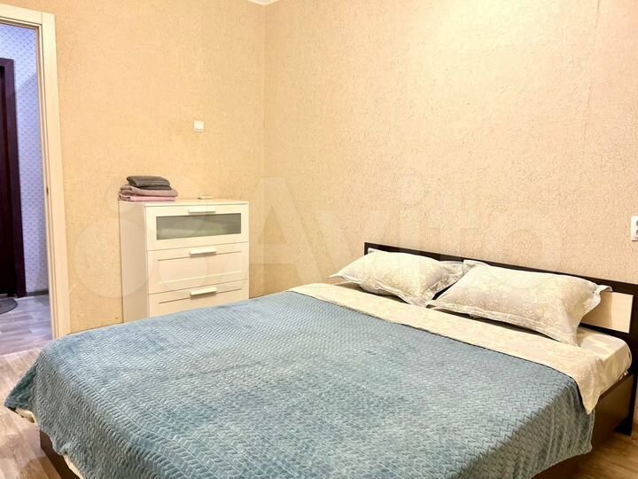 2-к. квартира, 48 м², 1/9 эт.