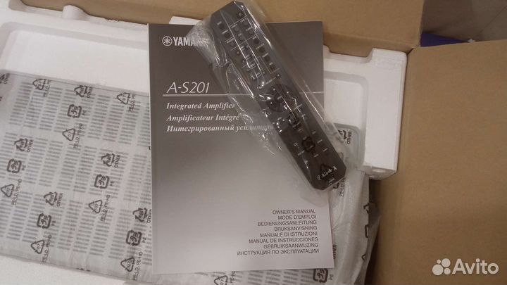 Интегральный усилитель Yamaha A S 201