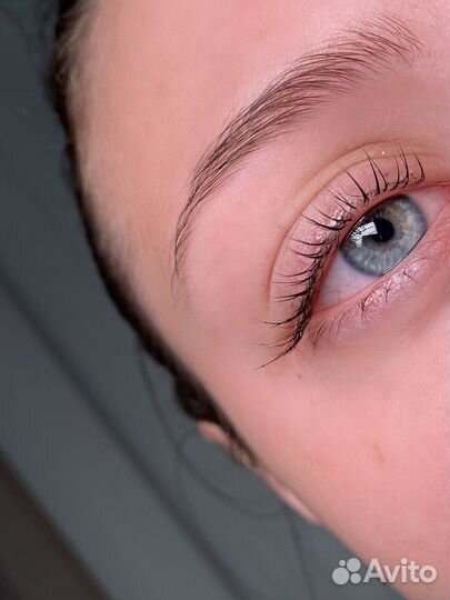 Ламинирование и окрашивание бровей и ресниц